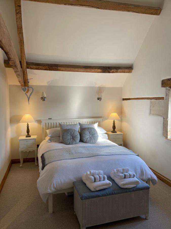 The Cider Barn - Spacious First Floor Apartment Set Within Barn Conversion Cheltenham Exteriér fotografie